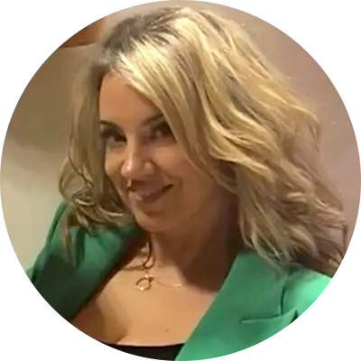 Ángela Tejedera (Germaine de Capuccini)